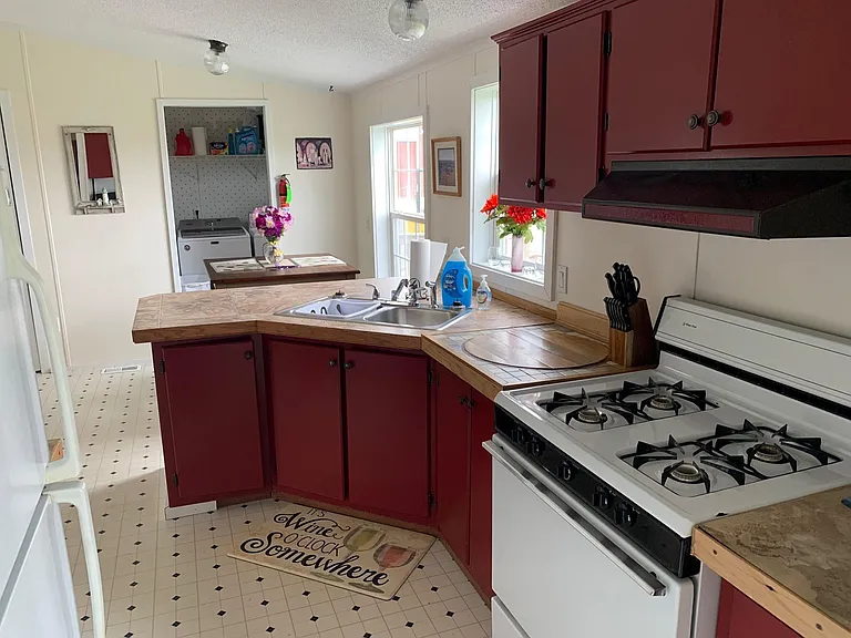 43334 Seaway Ave — Photo 6