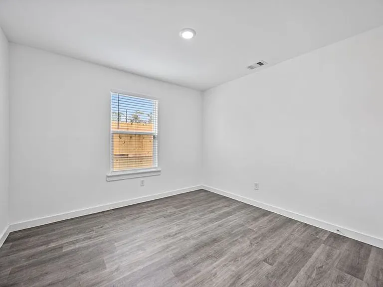 7611 Shotwell St #B — Photo 7