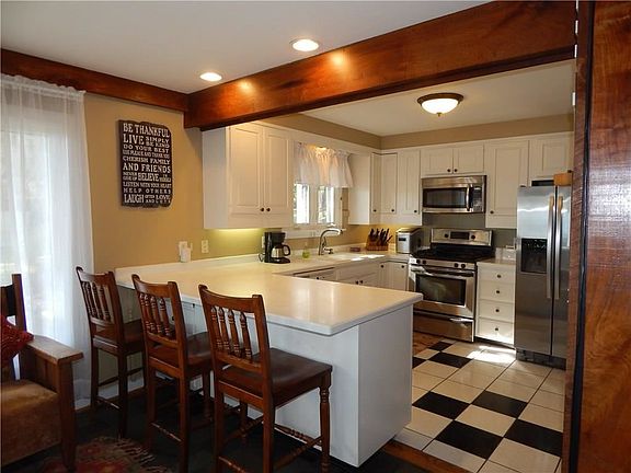3rd image of 5531 Eagle Point Dr