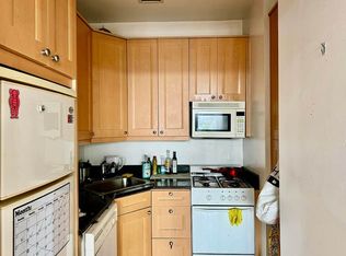 2734 21st St APT 5B, Astoria, NY 11102