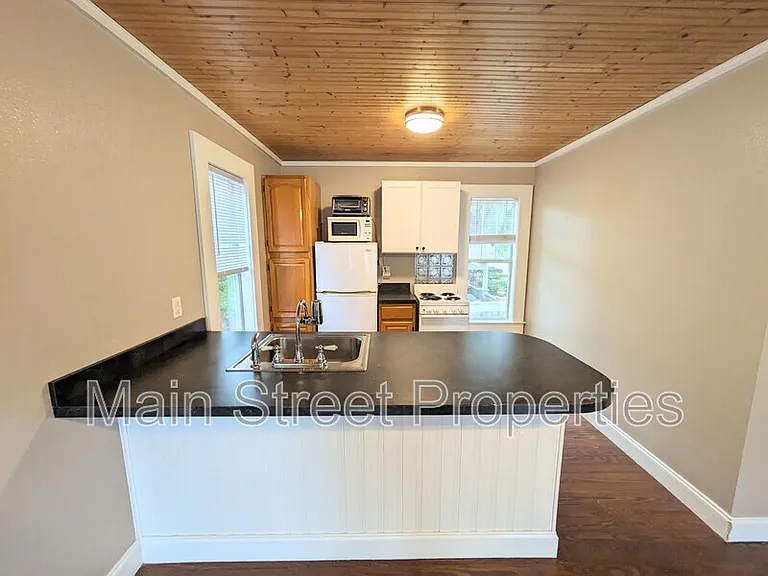 1705 N 17th Ave — Photo 10