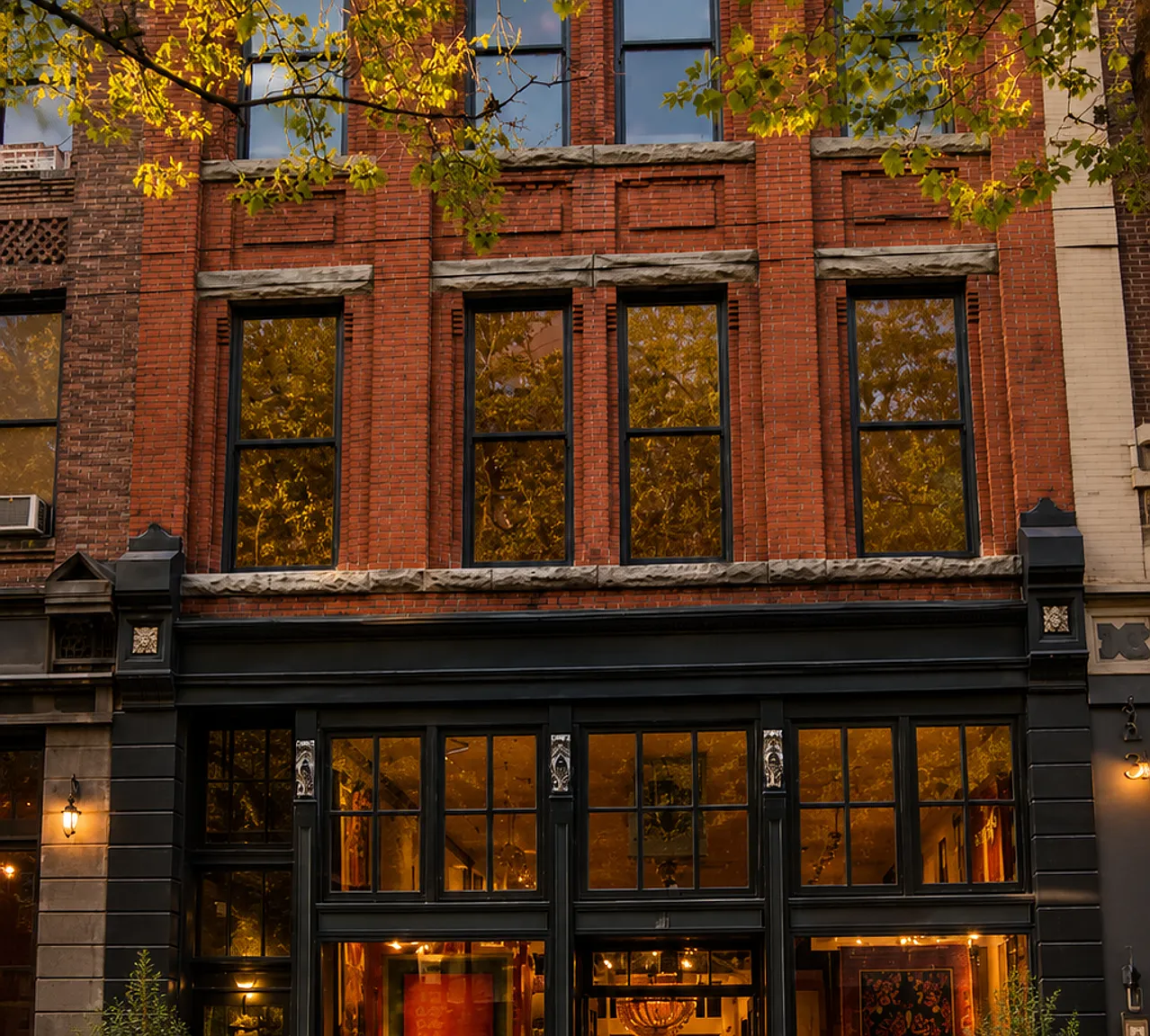 211 1st Ave S Apartments is located in the heart of Pioneer Square — Photo 1