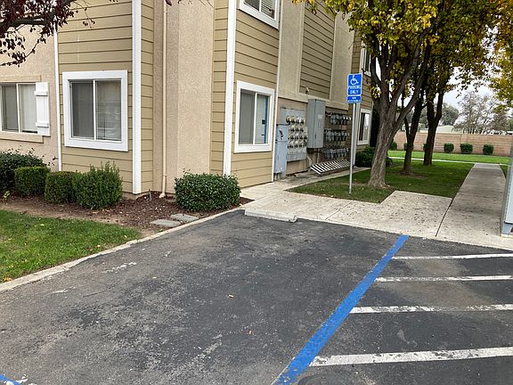 3rd image of 565 Peerless Way APT 107