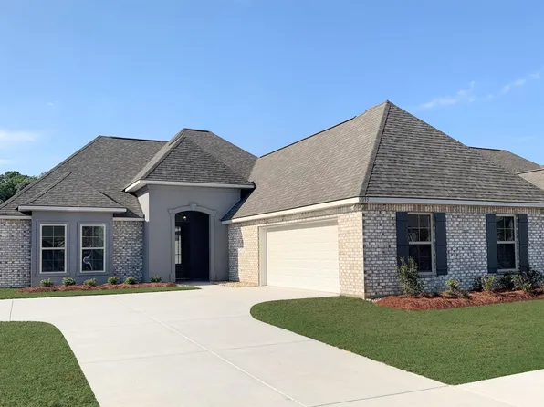 7095 Panama Canal Dr, Gonzales, LA 70737