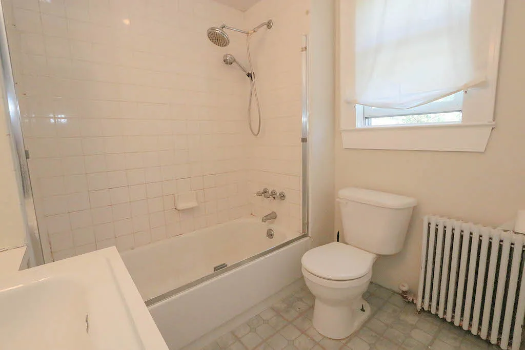 4 bed, 1900 sqft, $3,800 — Photo 4
