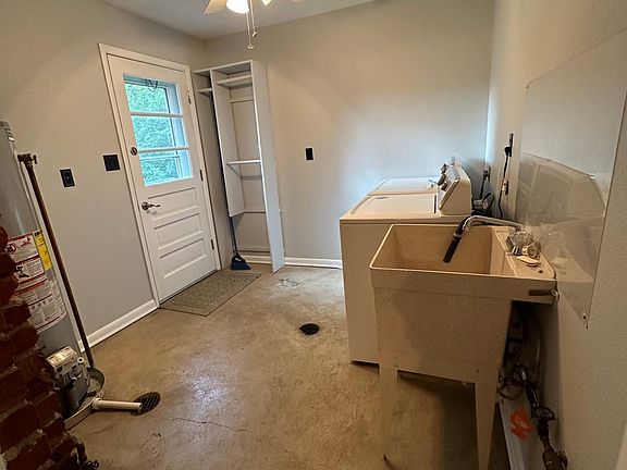 5th image of 456 Cloverwood Dr