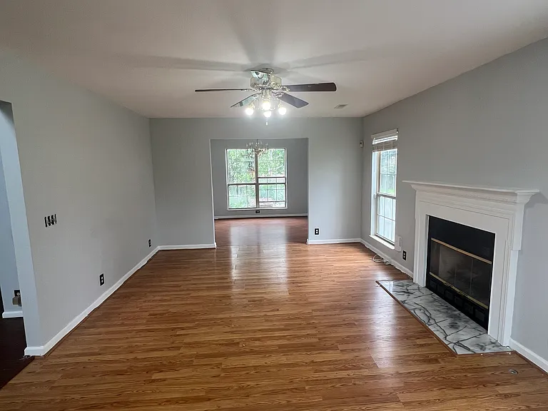 3504 Thornehill Dr — Photo 4