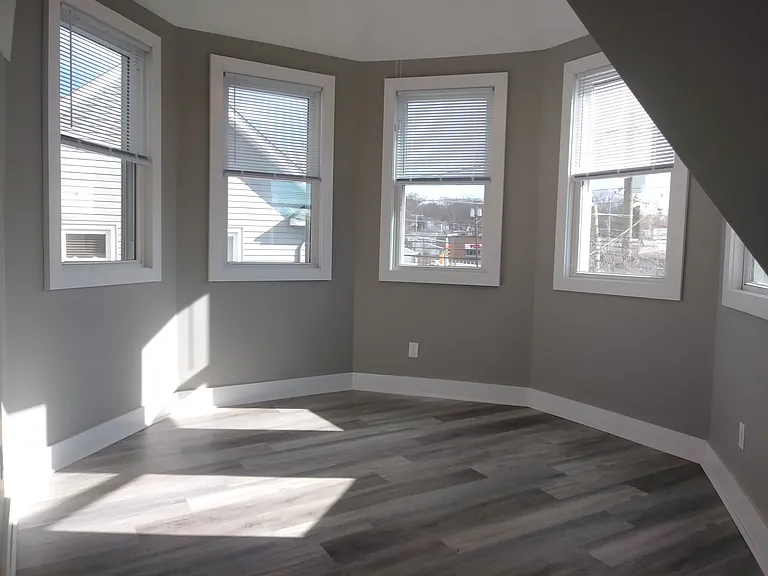 20 Goffle Rd #2 — Photo 8