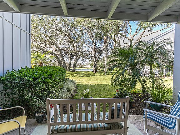 2nd image of 777 Sea Oak Dr