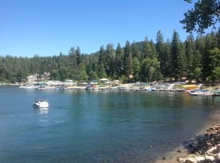 704 Acacia Dr, Lake Arrowhead, CA 92321