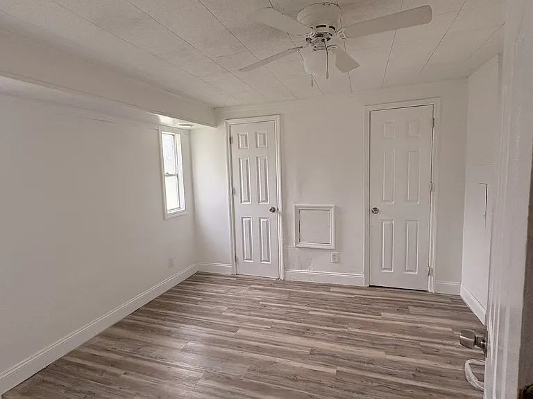 4395 Helen Ave #6 — Photo 9