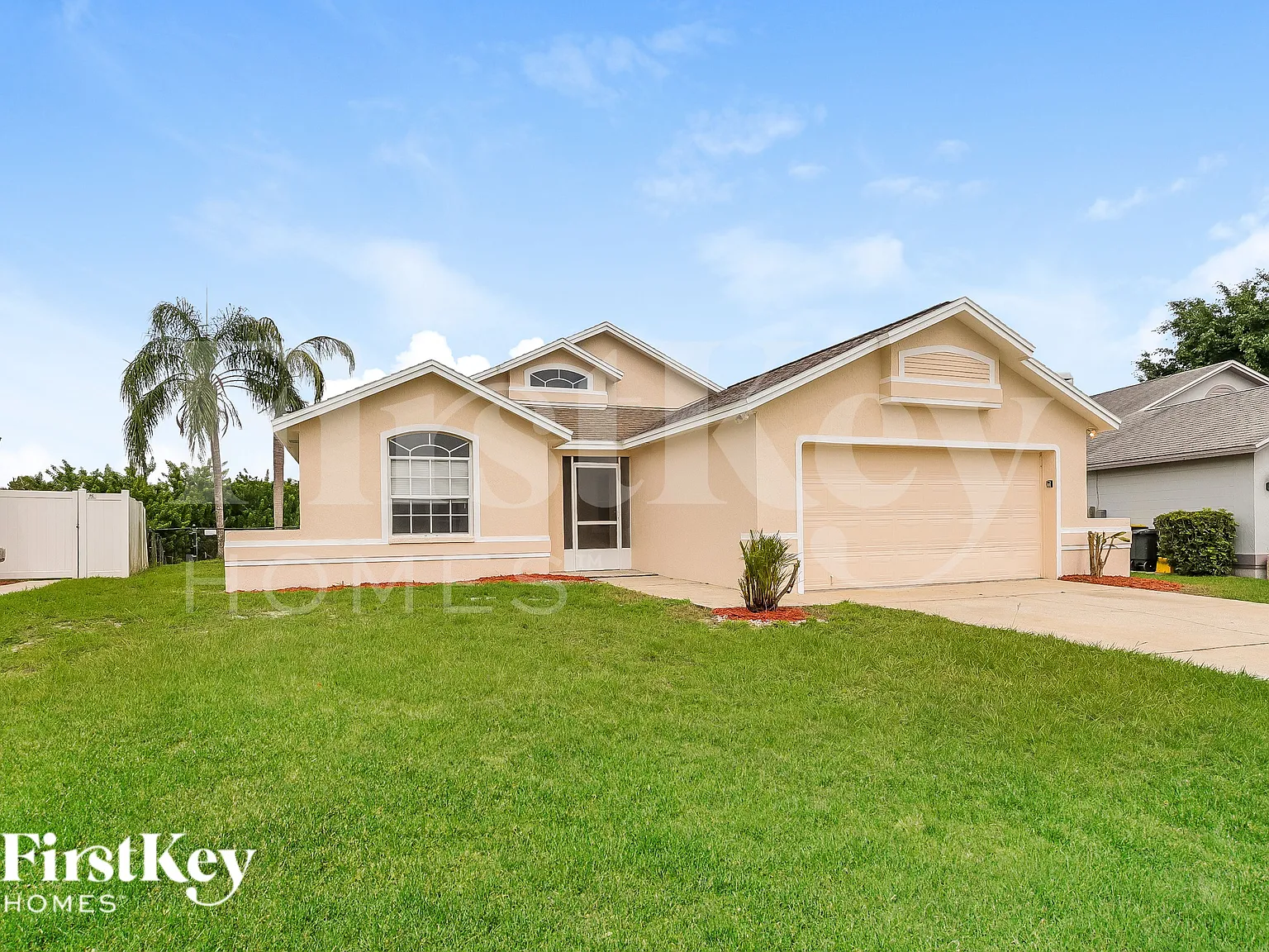 3 bed, 2.0 bath, 2315 sqft, $1,630 — Photo 2