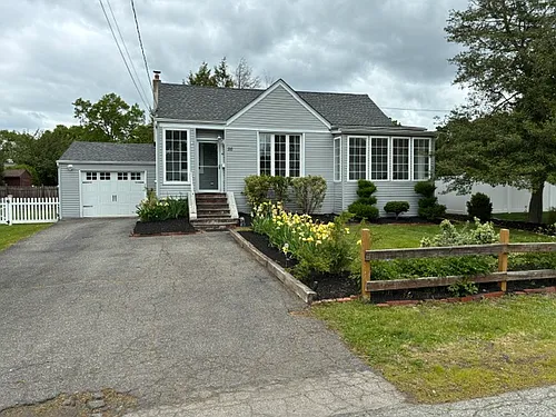 26 Caroline Ave Photo 1