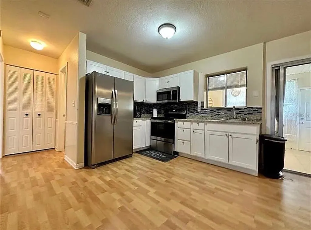 2 bed, 2.0 bath, 924 sqft, $1,700 — Photo 4