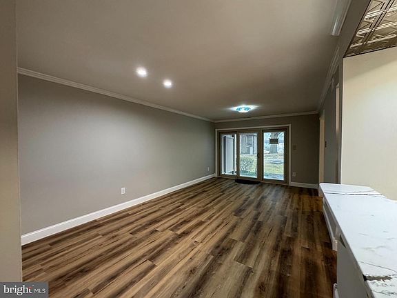 5th image of 5812 Royal Ridge Dr Suite C