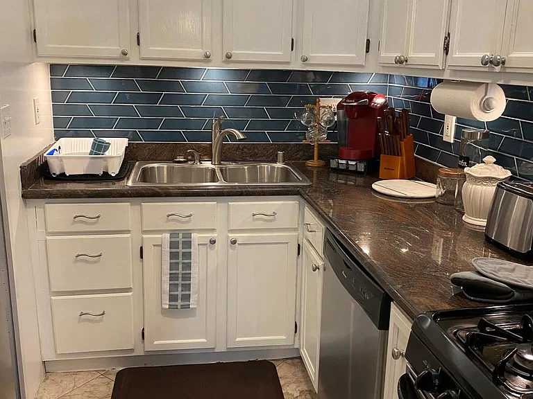 2227 Bolinas St #2 — Photo 5