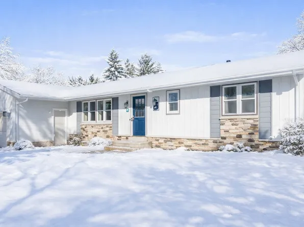6040 Xylon Ave N, New Hope, MN 55428
