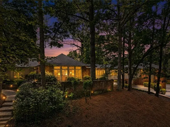 1403 Springdale Rd, Gainesville, GA 30501