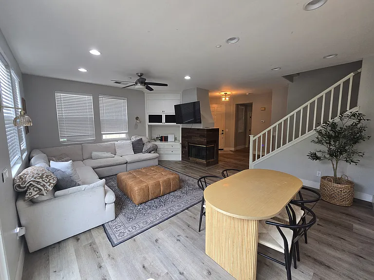 16458 Snowbells Ln — Photo 7