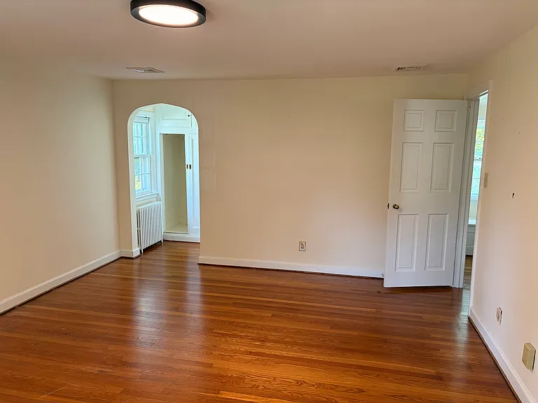 Knollwood Rd — Photo 12