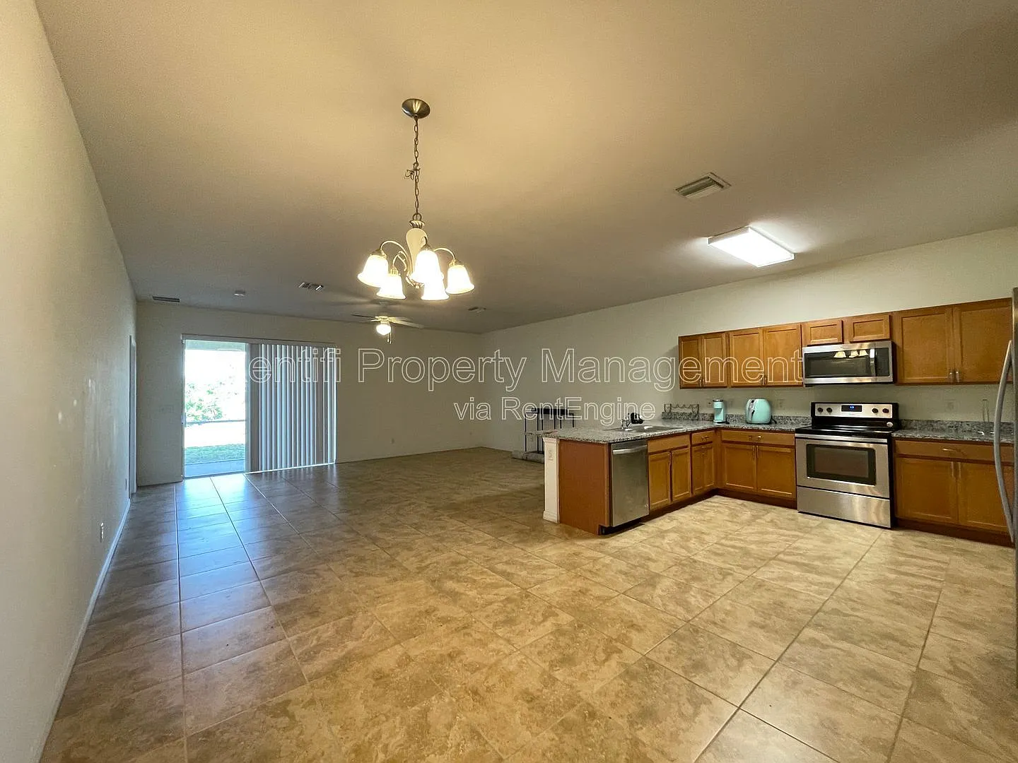 3 bed, 2.0 bath, 1789 sqft, $1,800 — Photo 3