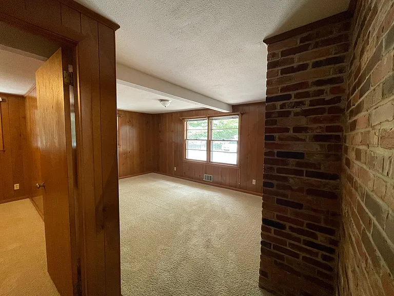 106 Silver Bluff Rd — Photo 38