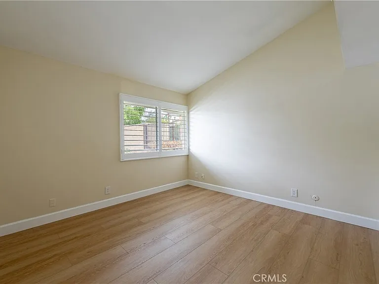 24221 Hatteras St — Photo 31