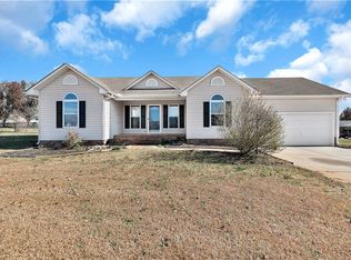 114 Meadowood Dr, Anderson, SC 29626