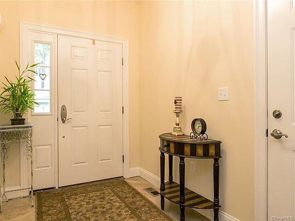 5th image of 37 Jennifers Way