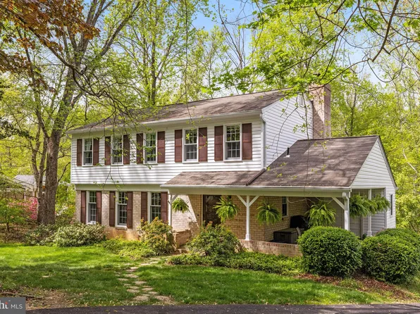 11308 Myrtle Ln, Reston, VA 20191