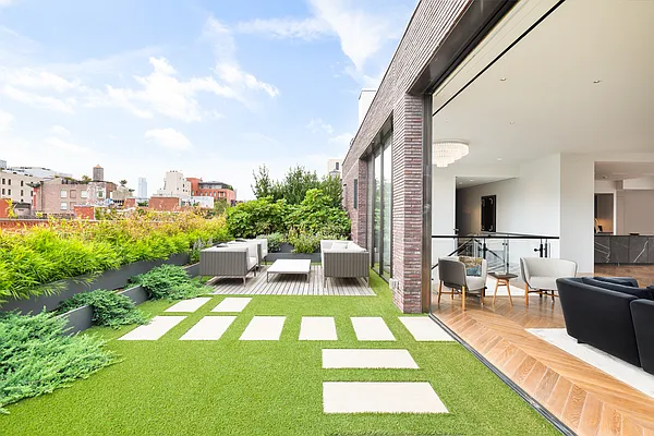 Sold by Compass | media 9