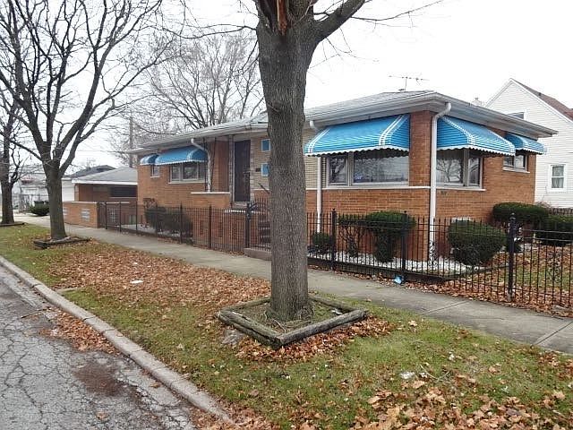 1st image of 9556 S La Salle St