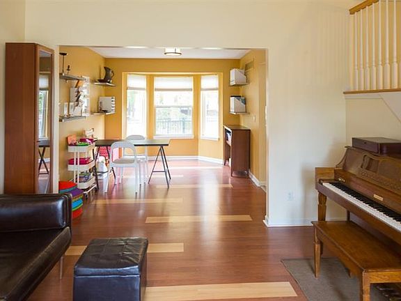 3rd image of 5803 Glen Creek Ct
