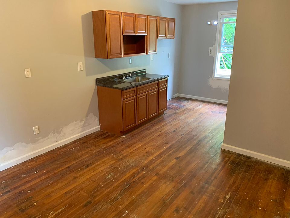 Kitchen/ living room area