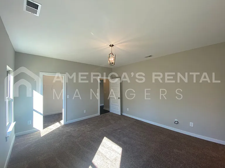 145 White Oak Cir — Photo 14