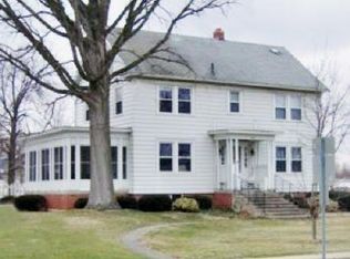 541 N Main St, Ada, OH