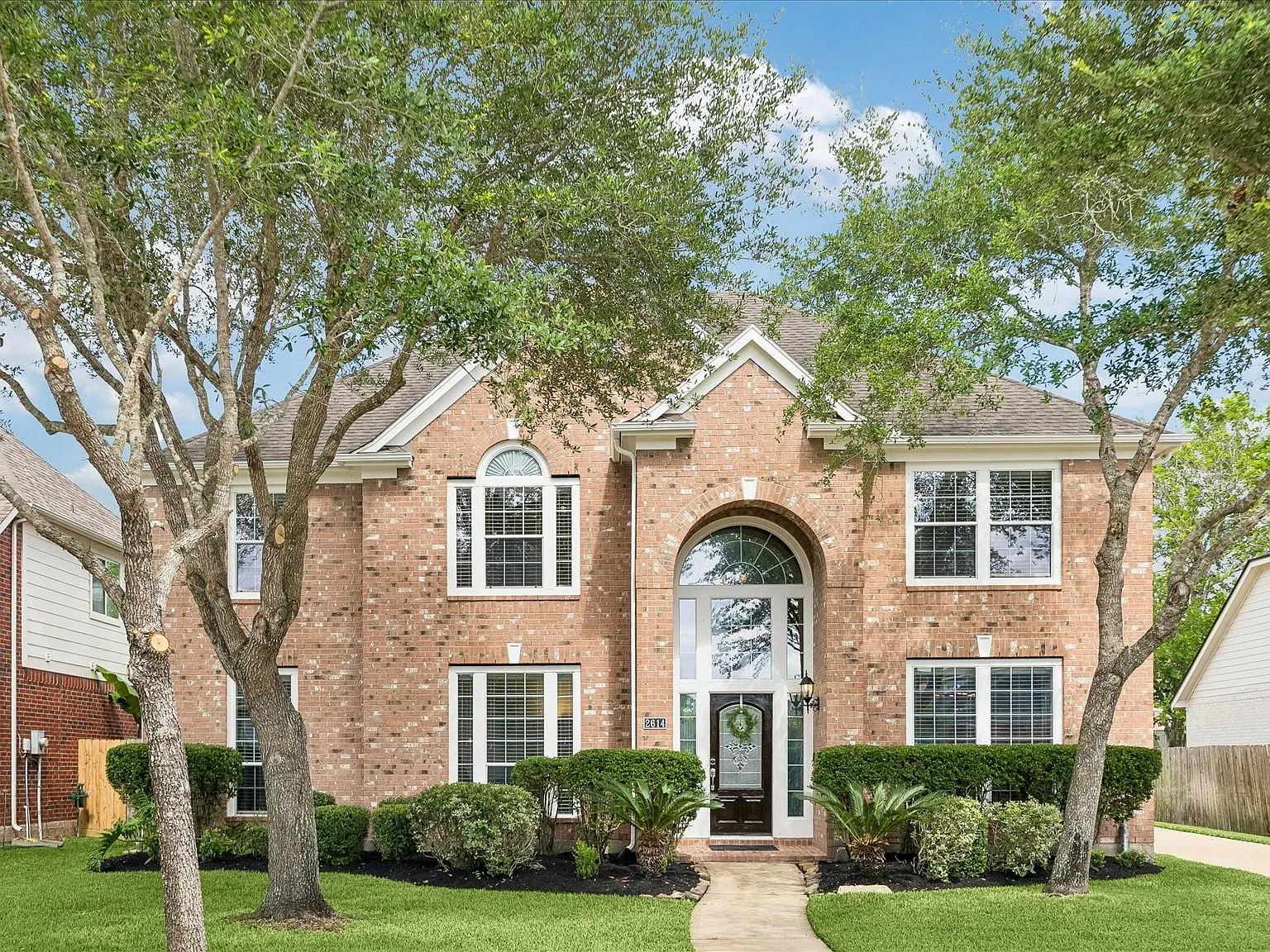 4 bed, 3.5 bath, 3128 sqft, $2,990 — Photo 1