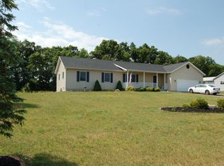 7297 Elkhorn Dr, Middleville, MI 49333