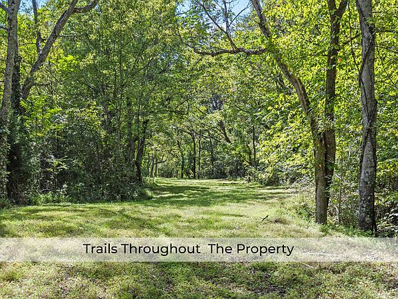 9th image of 1818 Preacher Holt Rd