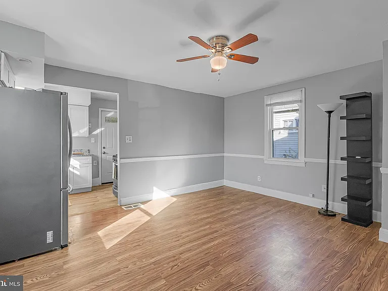4517 Woodlea Ave — Photo 8