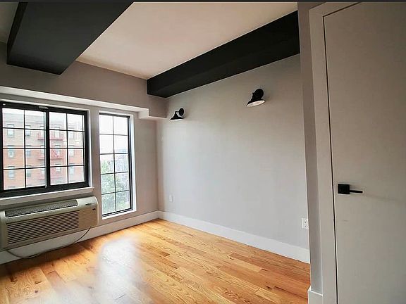 5th image of 186 Lenox Ave #1I