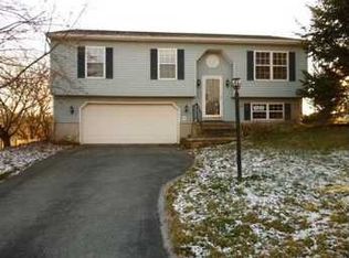 503 Milner Dr, Red Lion, PA 17356