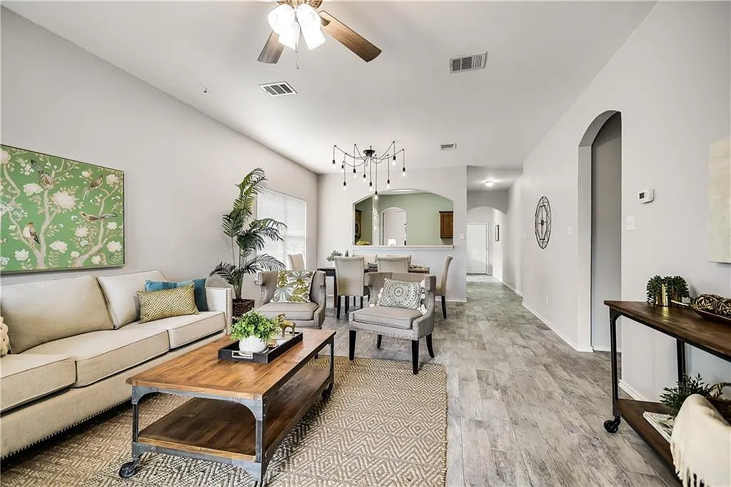 3 bed, 2.0 bath, 1460 sqft, $1,875 — Photo 1