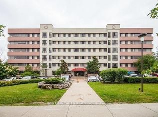 10 Gateway Blvd #313, Toronto, ON M3C3A1