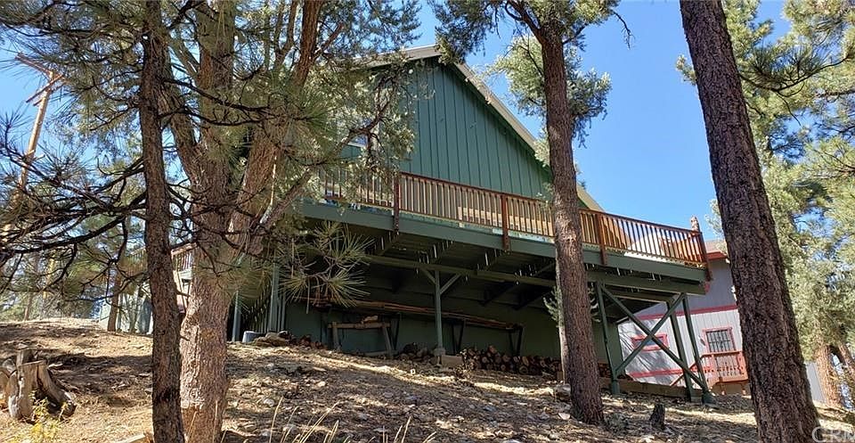 1st image of 213 E Starr Dr