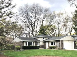 1003 W Marion Rd, Arlington Heights, IL 60004