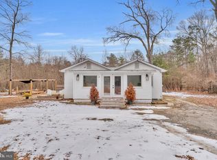 572 Zoe Rd, Sicklerville, NJ 08081