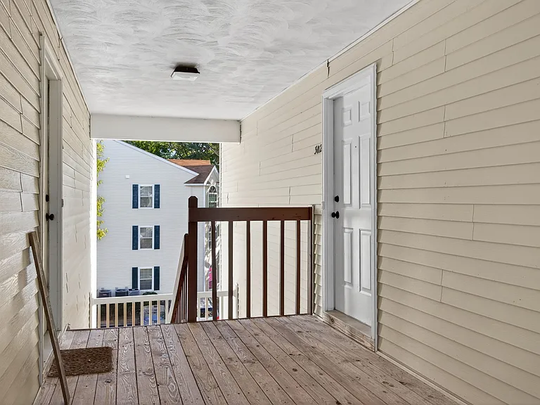 North Beach Apartments — Photo 39