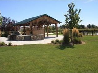 1114 Vanderdasson Rd, Emmett, ID 83617