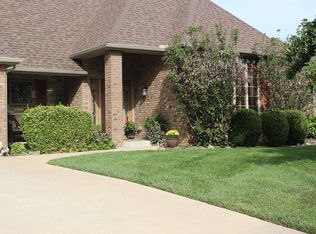 4981 S Old Oak Way, Springfield, MO 65810